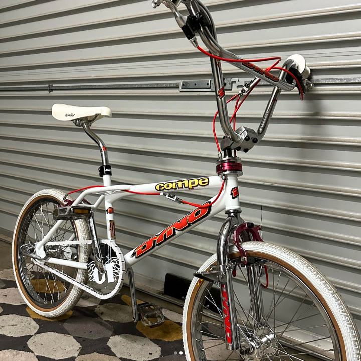 White Chain Caps