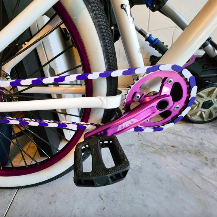 Purple & White Chain Caps